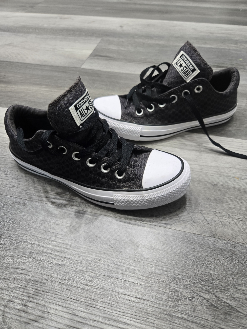 Converse Chuck Taylor All Star Low Top Sneakers - Black + White